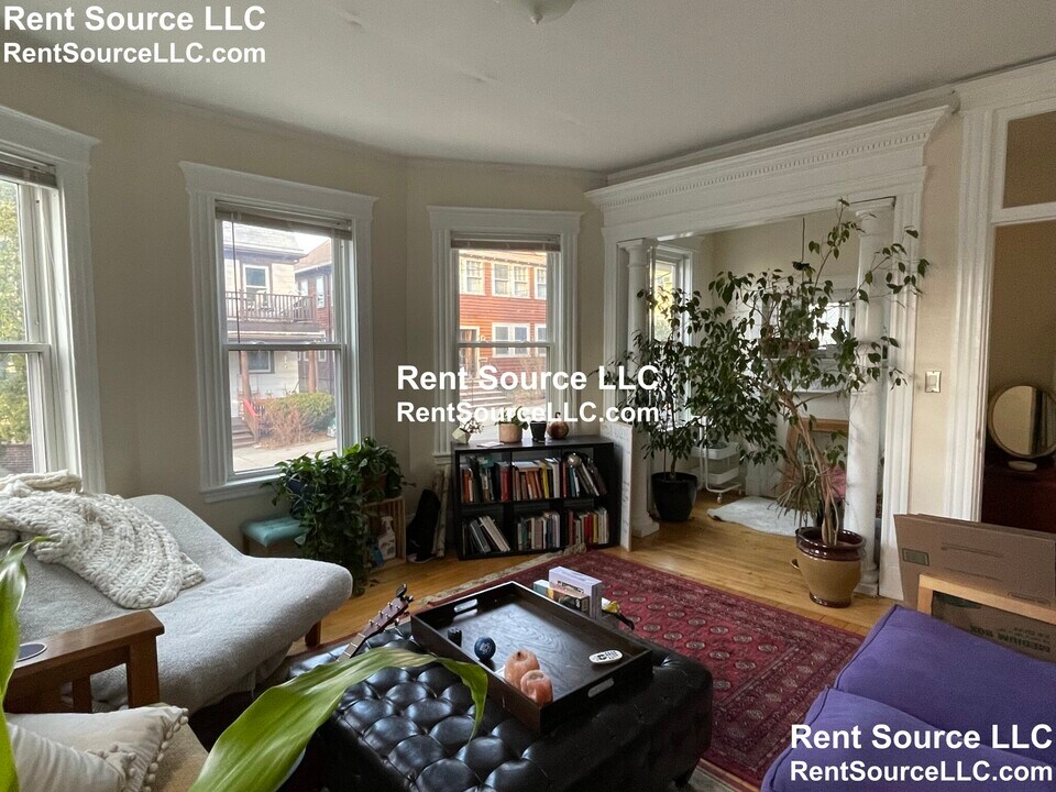 32 Chatham St, Unit 2 in Cambridge, MA - Foto de edificio