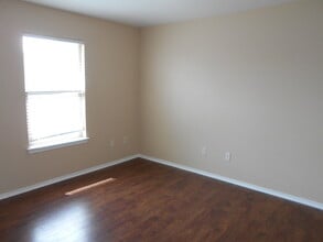 6710 Oakridge Ave in Lubbock, TX - Building Photo - Building Photo