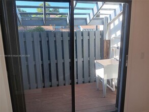 1532 Gabriel St in Hollywood, FL - Building Photo - Building Photo