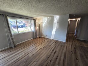 14984 SE Linden Ln in Milwaukie, OR - Building Photo - Building Photo