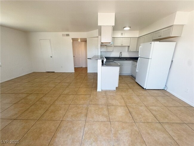 1656 Stevens St, Unit 4 in Las Vegas, NV - Building Photo - Building Photo