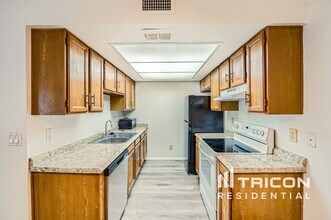 5136 E Evergreen St in Mesa, AZ - Building Photo - Building Photo