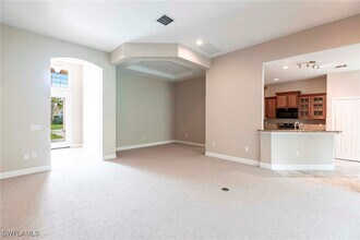 8150 Valiant Dr in Naples, FL - Building Photo - Building Photo