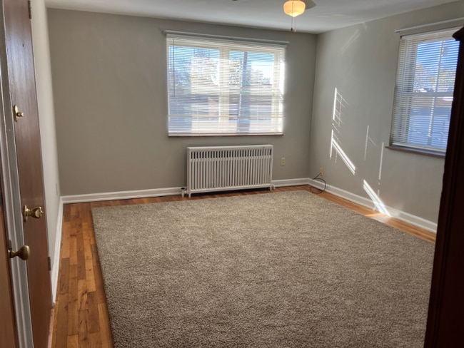 4324 Schenck Ave in Deer Park, OH - Foto de edificio - Building Photo