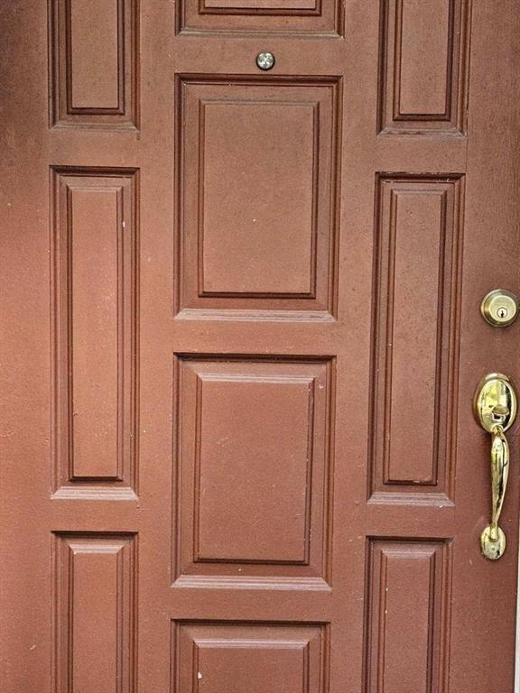 7823 Barberton Dr photo'