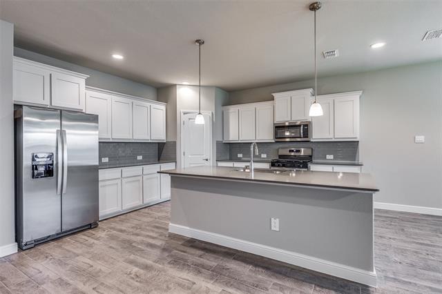 1208 Elgar Trl in Justin, TX - Building Photo