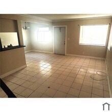 108 E Tiffany Dr in West Palm Beach, FL - Building Photo - Building Photo