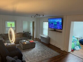 23 Intervilla Ave in West Lawn, PA - Building Photo - Building Photo