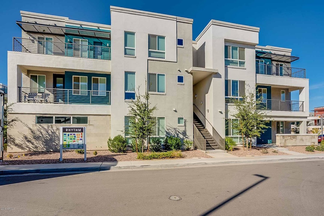 1250 Abbey Ln-Unit -297 in Chandler, AZ - Building Photo