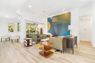 3317 Embassy Dr in West Palm Beach, FL - Building Photo