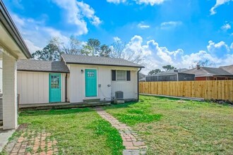 6880 Mayo Blvd in New Orleans, LA - Building Photo - Building Photo