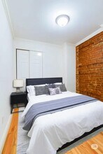 221 Mott St in New York, NY - Building Photo - Building Photo