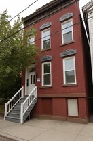 3018 6th Ave, Unit Unit 2 in Troy, NY - Building Photo