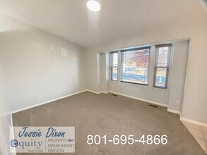 5889 S 3260 W in Roy, UT - Building Photo - Building Photo