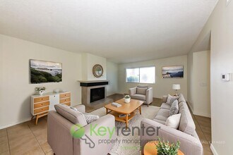 3 Summerwalk Ct in Newport Beach, CA - Building Photo - Building Photo