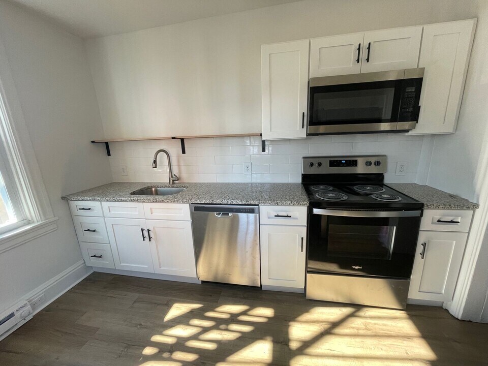 126 1/2 E Lemon St in Lancaster, PA - Building Photo