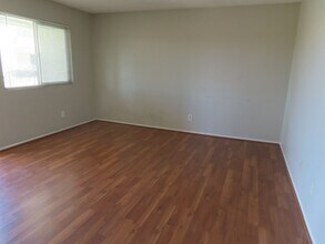 2220 W Dora St in Mesa, AZ - Building Photo - Building Photo