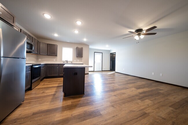 663 4th Cir Dr SW in Lonsdale, MN - Building Photo - Building Photo