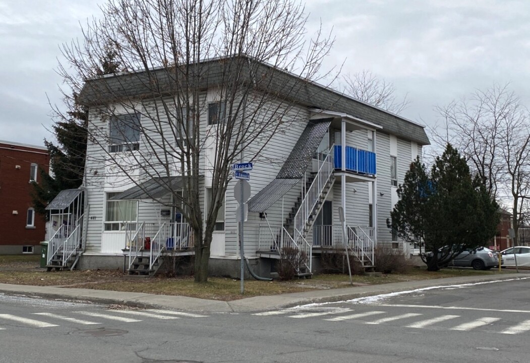 120 Saint-Édouard in Drummondville, QC - Building Photo