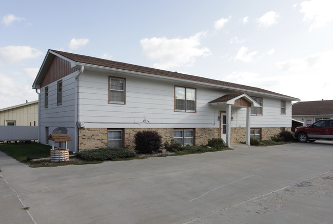 103 Terrel Ave in Treynor, IA - Foto de edificio - Building Photo