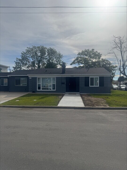 5184 Ewing St in San Diego, CA - Building Photo