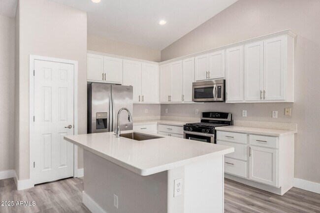 23409 N 25th Terrace in Phoenix, AZ - Building Photo - Building Photo
