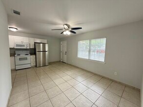 8316 N 10th St in Tampa, FL - Building Photo - Building Photo