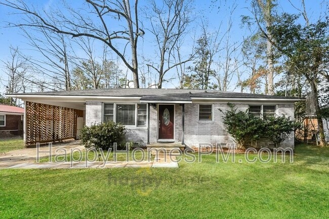 property at 825 Savage Rd