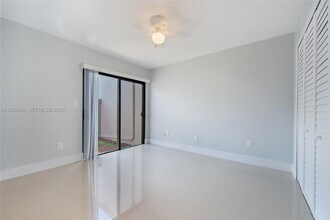 7424 SW 106th Pl in Miami, FL - Building Photo - Building Photo