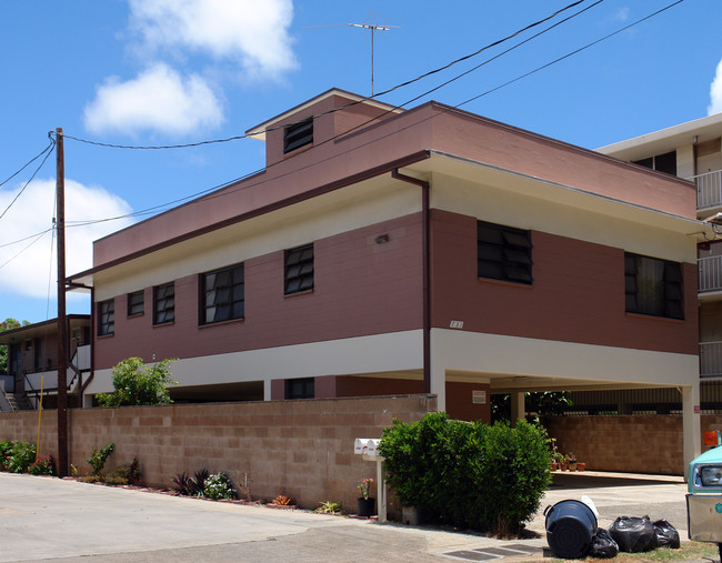 731 Makaleka Ave in Honolulu, HI - Building Photo - Building Photo