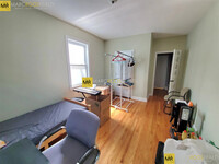 7 High Street Pl, Unit 1 in Brookline, MA - Foto de edificio - Building Photo