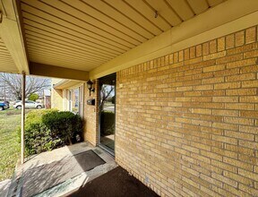 303 NW 31st St in Lawton, OK - Building Photo - Building Photo