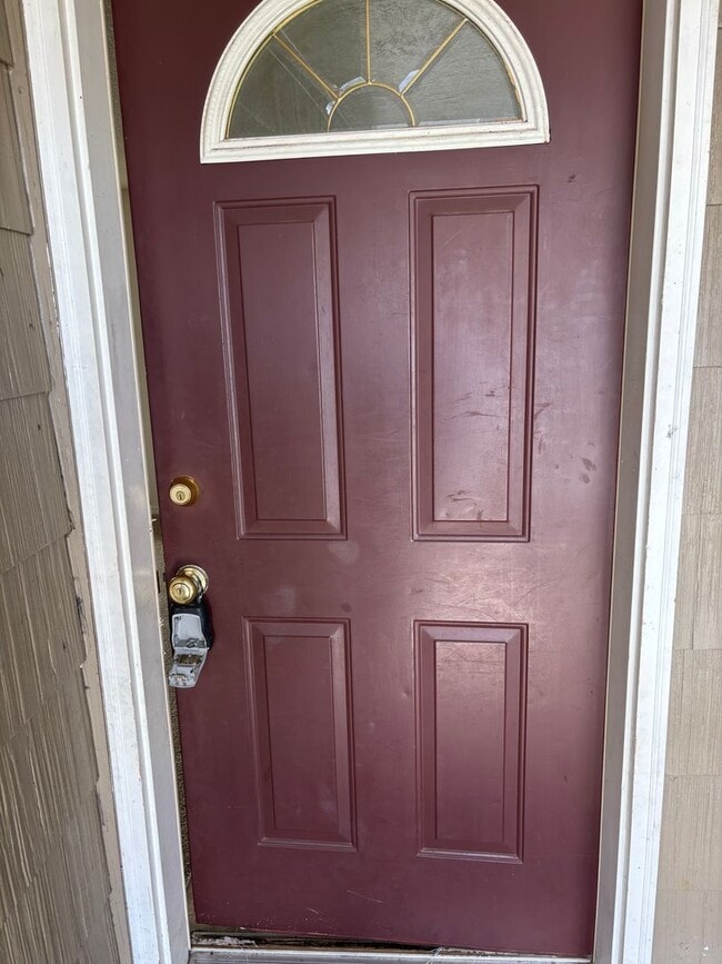 2061-2061 NE Wolverine Loop in Prineville, OR - Building Photo - Building Photo