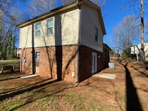 4705 Oakwood Cir in Gastonia, NC - Building Photo - Building Photo