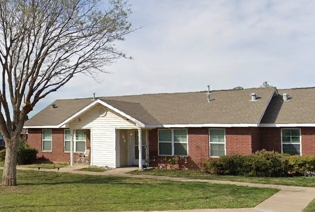 property at 2250 W 15th St