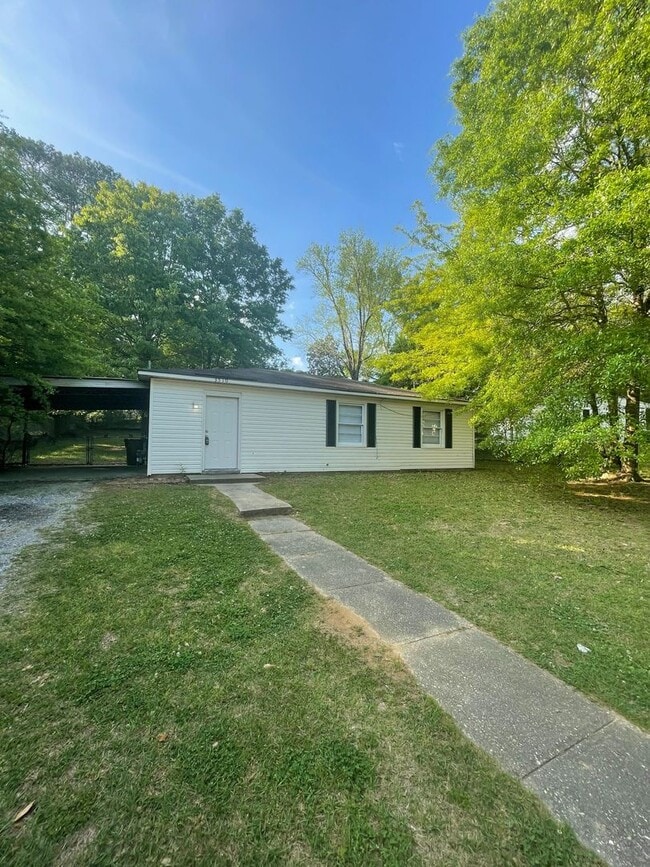 3510 Dundale Rd in Montgomery, AL - Foto de edificio - Building Photo