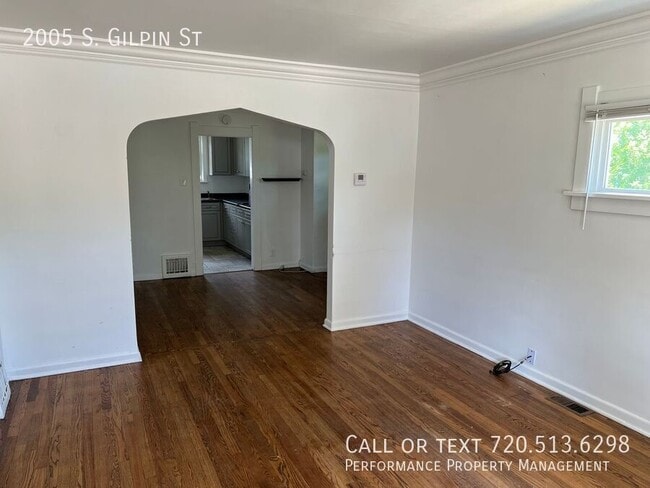 property at 2005 S Gilpin St