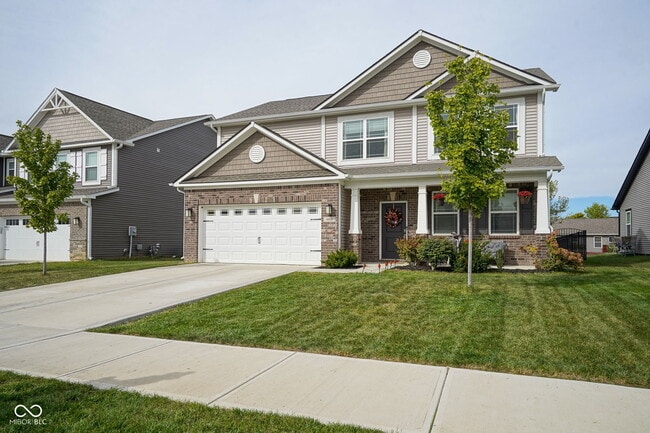 6810 Birmingham Ave in McCordsville, IN - Building Photo - Building Photo