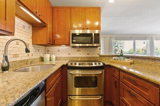 1717 5th Ave N in Seattle, WA - Building Photo - Building Photo