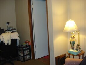 117 Wilkes St in Berkeley Springs, WV - Foto de edificio - Building Photo