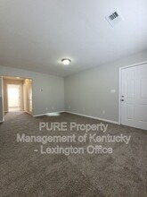 271 Grinder Ct in Nicholasville, KY - Building Photo - Building Photo