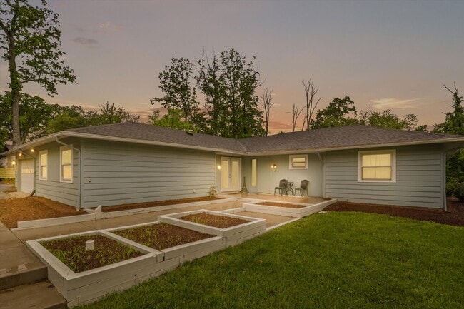 property at 801 2nd St