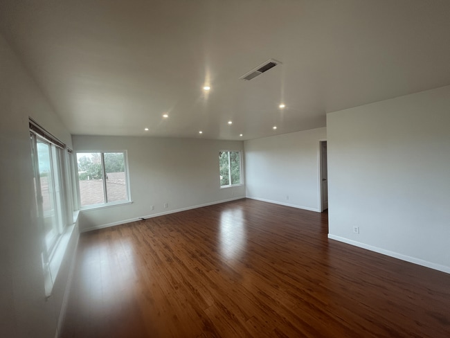 8079 Greenridge Dr, Unit 80
