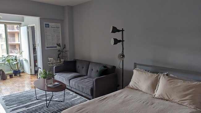 1727 Massachusetts Ave NW, Unit 417 in Washington, DC - Building Photo - Building Photo