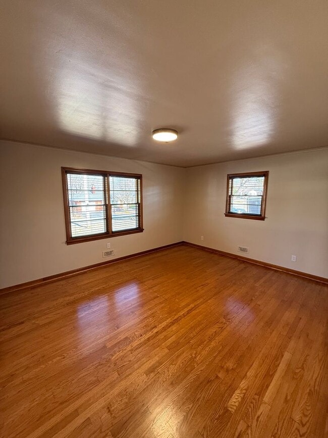 1125 Roselawn Way in Bowling Green, KY - Building Photo - Building Photo