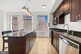 675 E St NW in Washington, DC - Building Photo - Building Photo