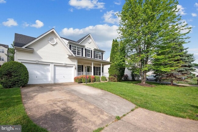 43137 Binkley Cir in Leesburg, VA - Foto de edificio - Building Photo