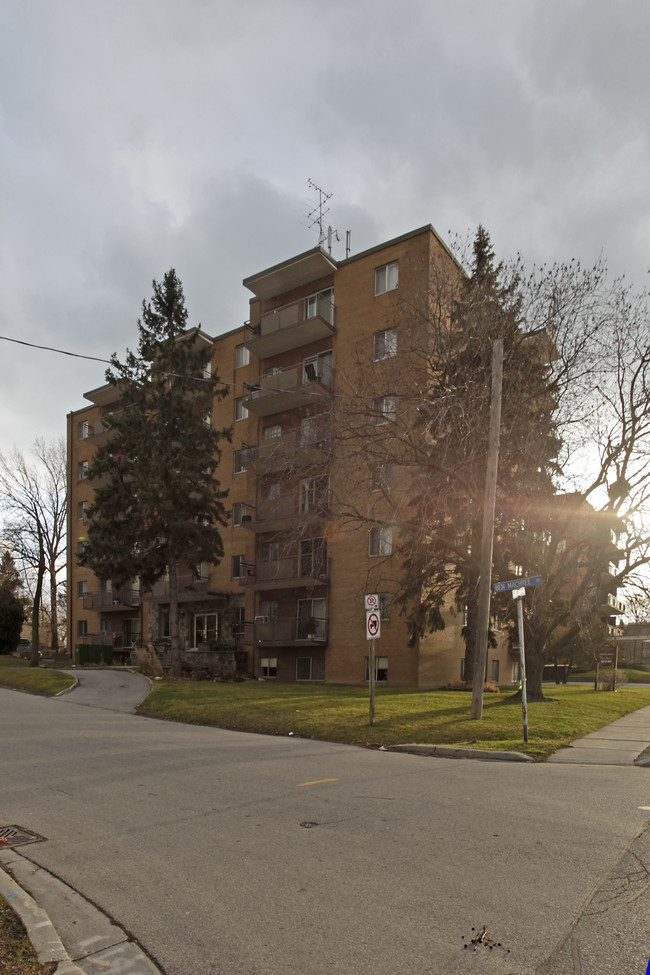 Lake View Apartments in Mississauga, ON - Building Photo - Building Photo