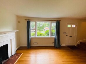 3921 Floyd Ave in Richmond, VA - Foto de edificio - Building Photo