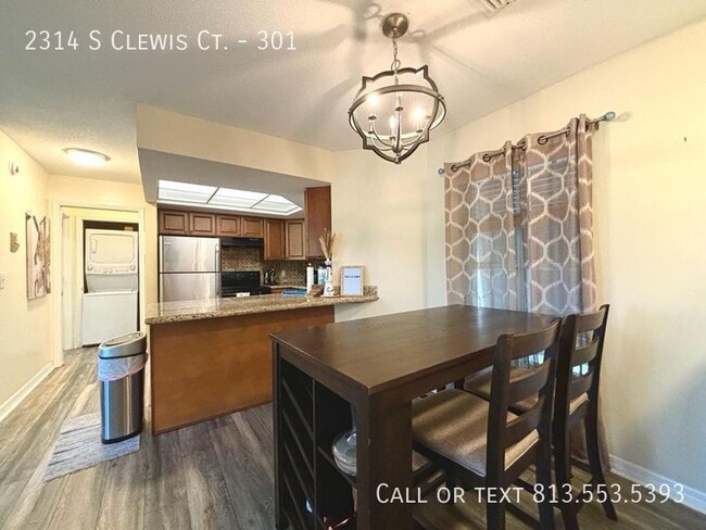 2314 S Clewis Ct in Tampa, FL - Building Photo - Building Photo